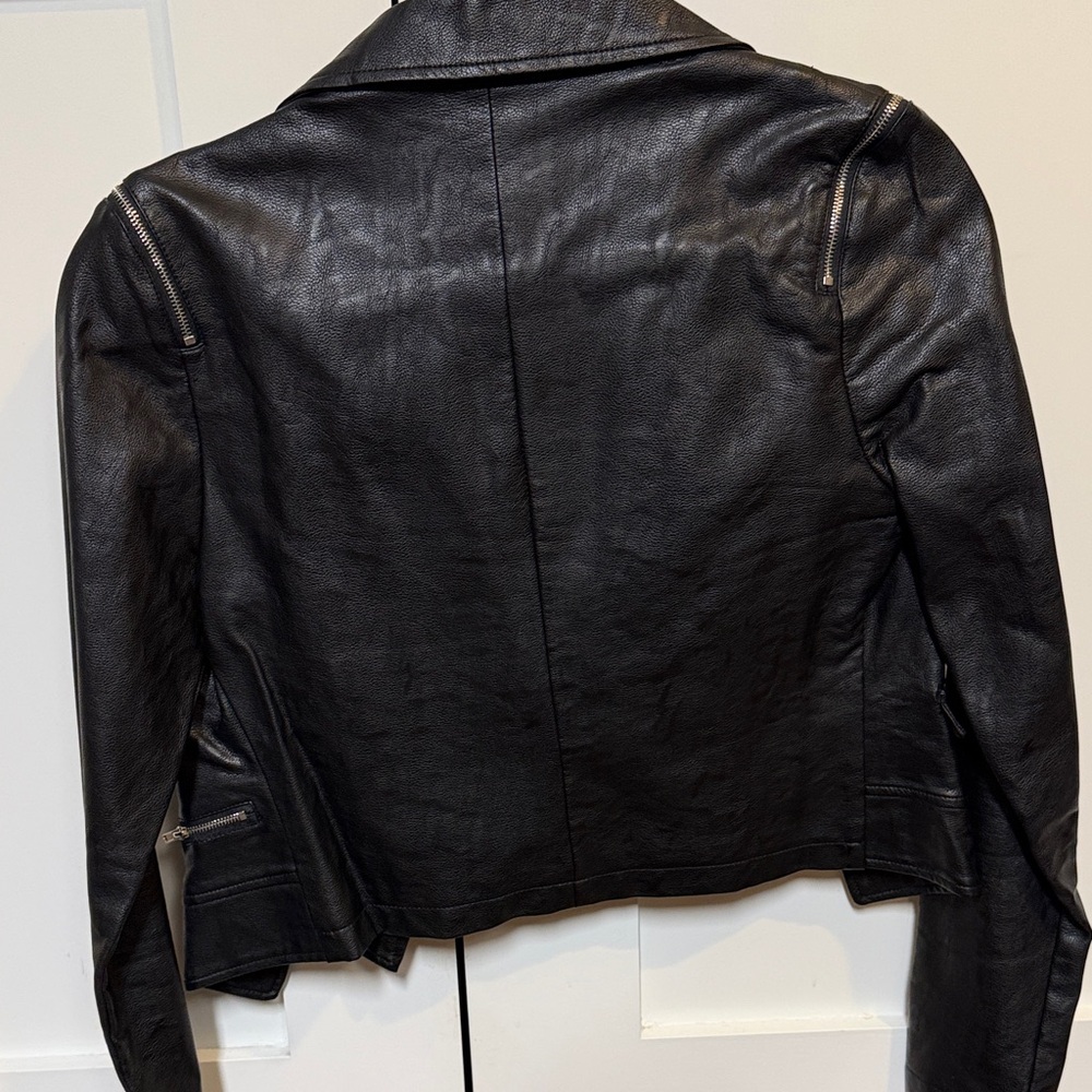 Leather jacket - Picture 4 of 4